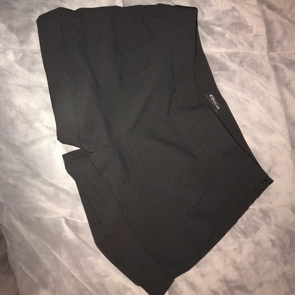 Black express shorts